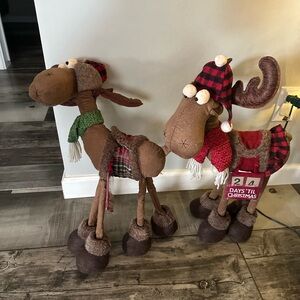 Festive Reindeer Moose Holiday Decor Set